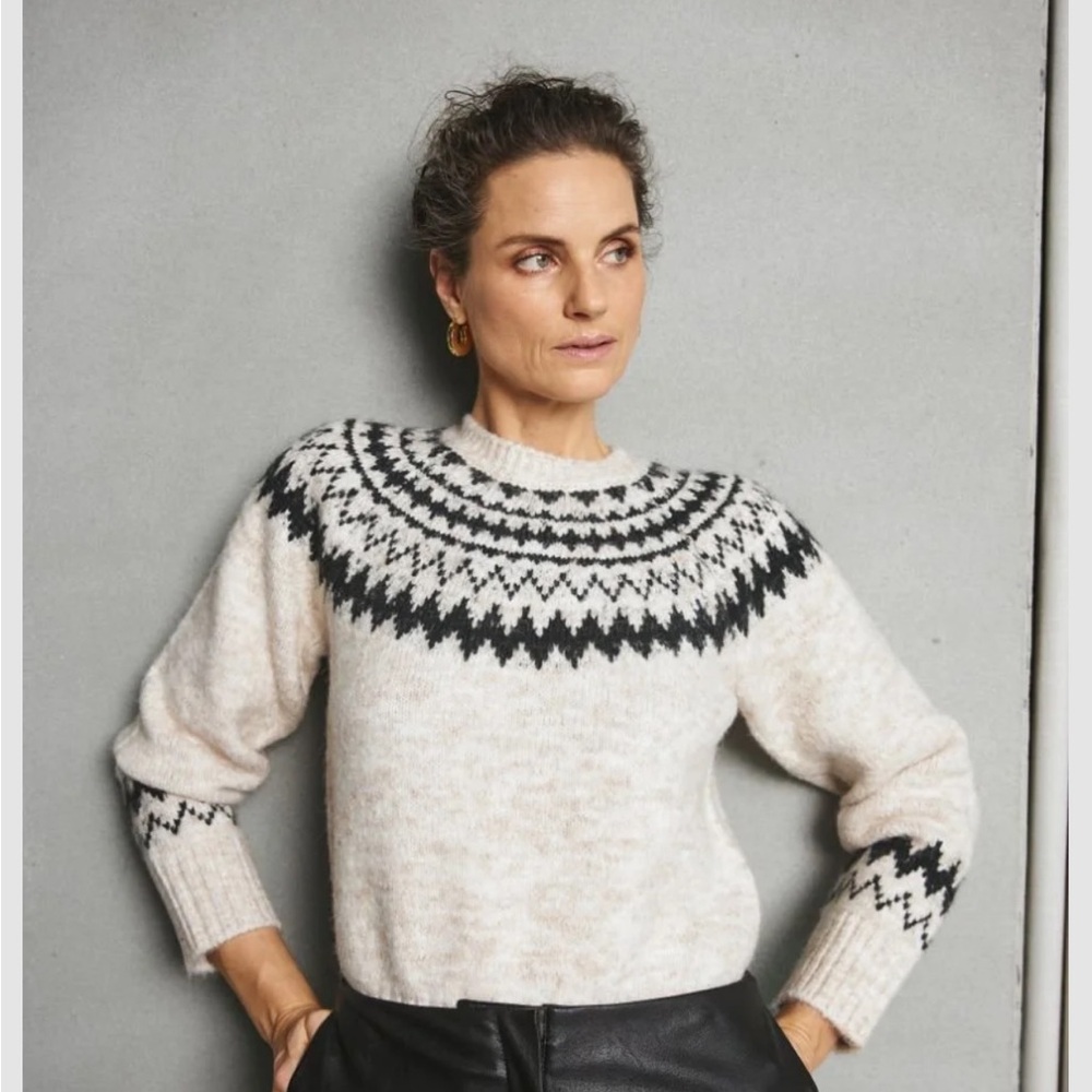 Women's Cream and Black Patterned Sweater